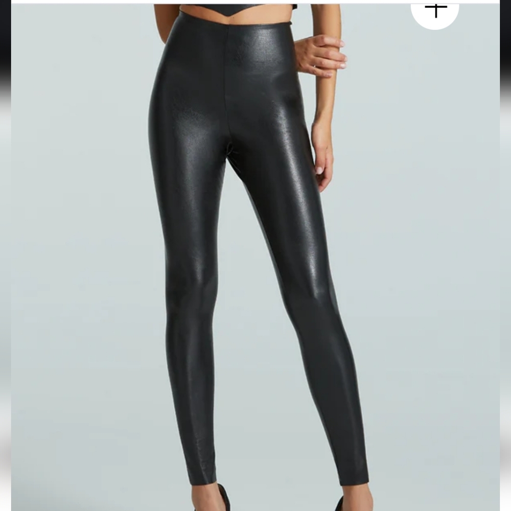 Brand New faux leather Commando leggings. M